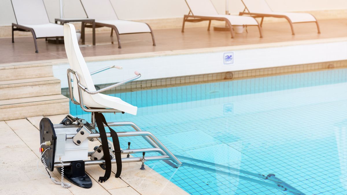Use a Pool Lift wheelchair accessible pool